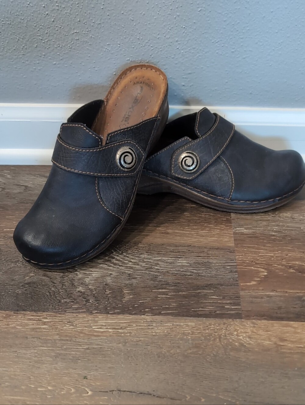 Women's Flexus By Spring Step Leather Danton Black Clog Sz. 38